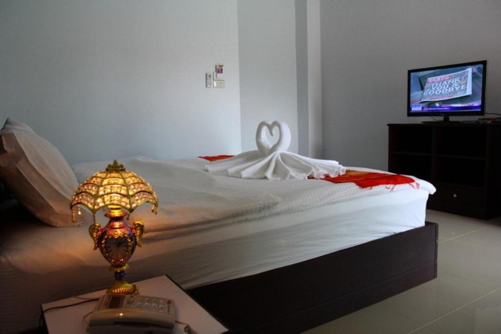 The Family Grand Hotel Udonthani Szoba fotó